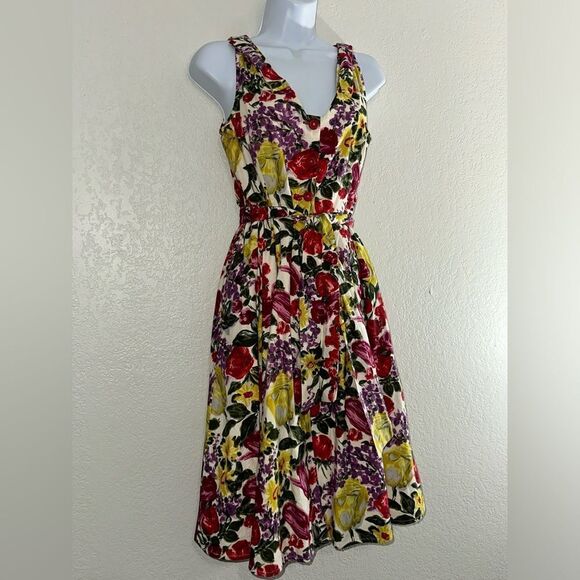Yoana Baraschi Vintage Floral Tulip Button Down Dress 4 - Picture 3 of 9